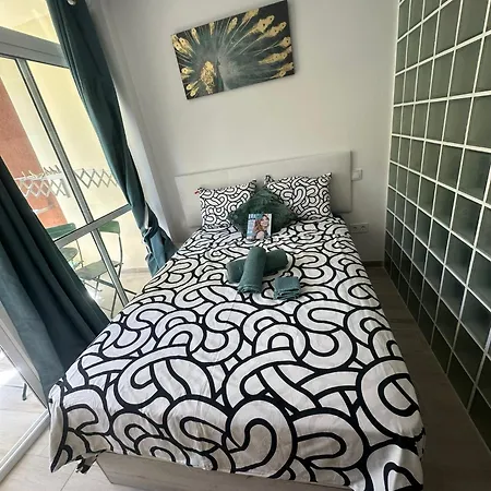 Apartament Renovated Mikky Close *